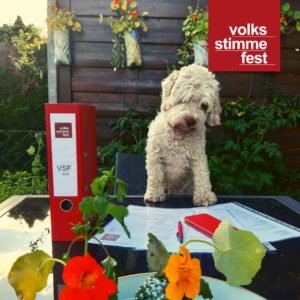 Volkstimmefest 2020 Corona News mit Hund